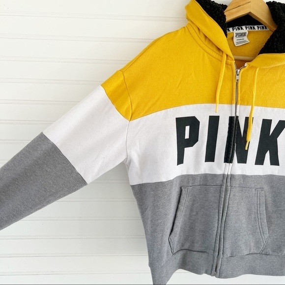 PINK Victoria Secret sherpa Hoodie Size Small - Picture 3 of 9